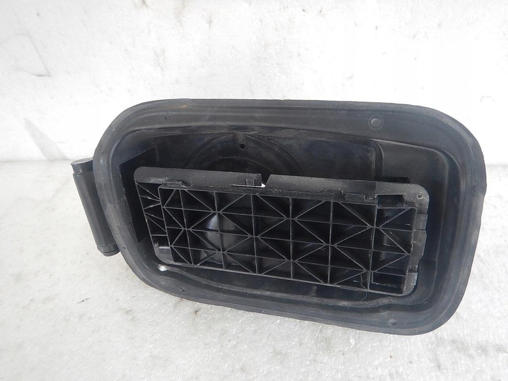 фото №1, Bmw 5 f10 lift кришка заливної пального 7218336