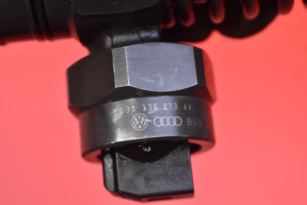 фото №9, Инжектор насос-форсунка 0414720028 038130073aa audi a3 8l 1.9 tdi 100 km 00-03