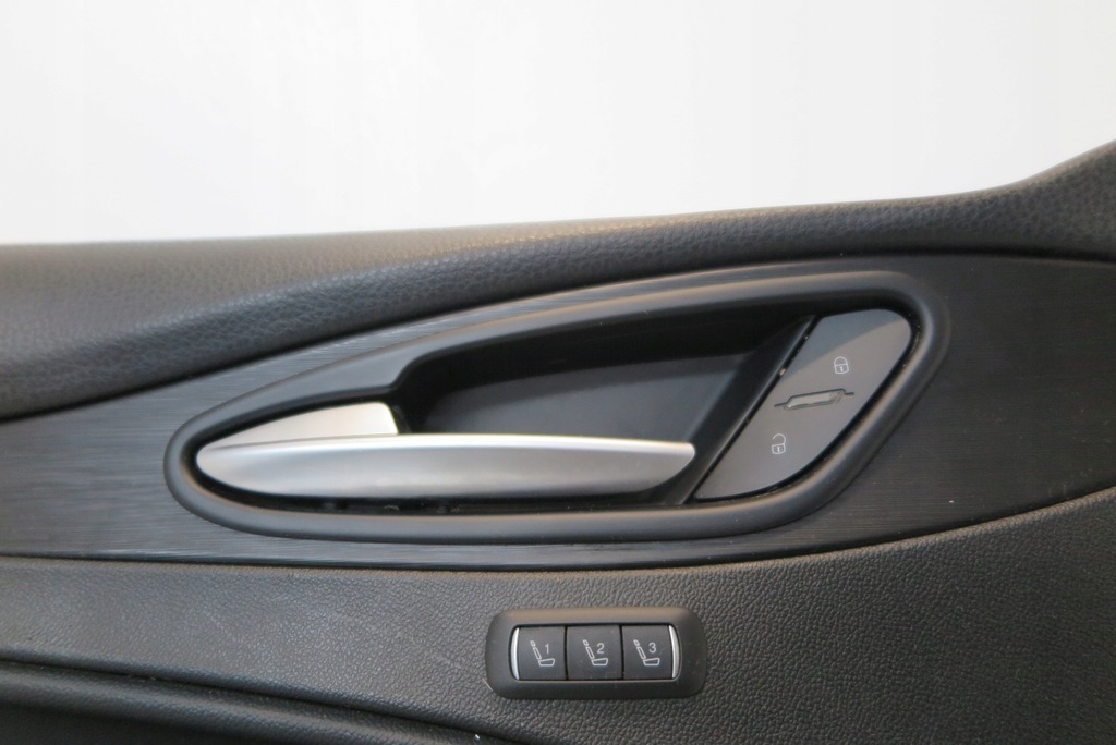 фото №6, Обшивка дверь левый перед alfa romeo stelvio