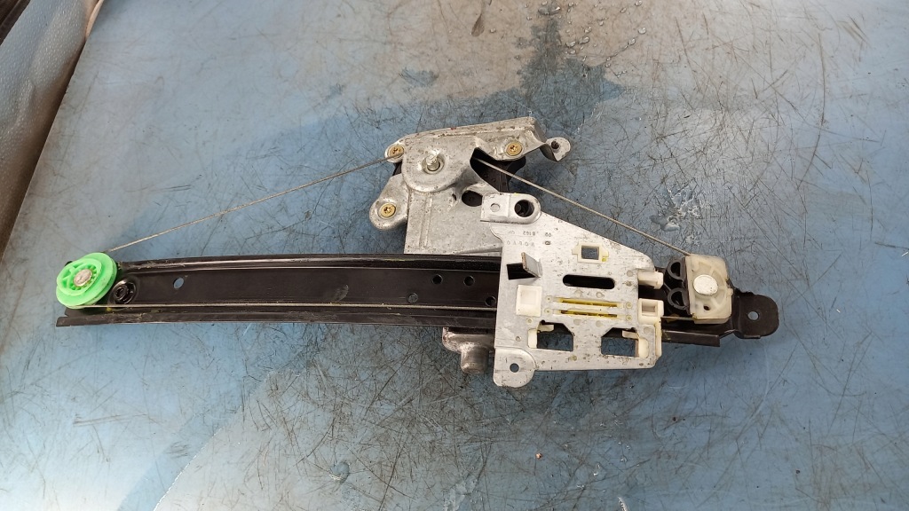 фото №2, Подъемник стекло левый задняя volvo v70 ii 2.4d5 01r