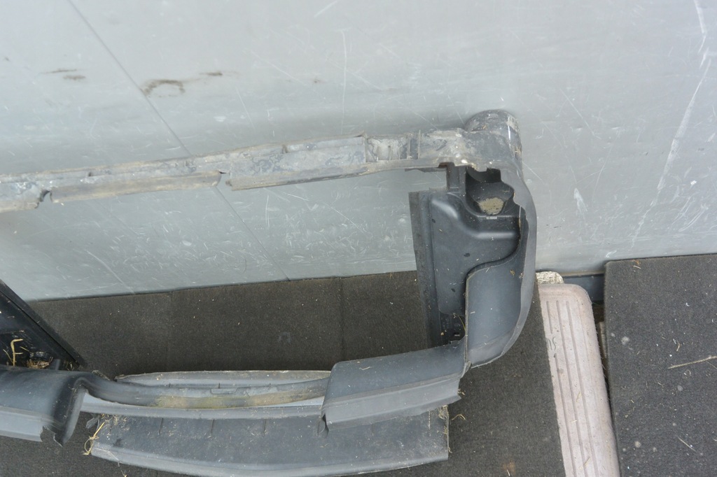 фото №6, Впуск воздуха защита поперечина mercedes r w251 r500