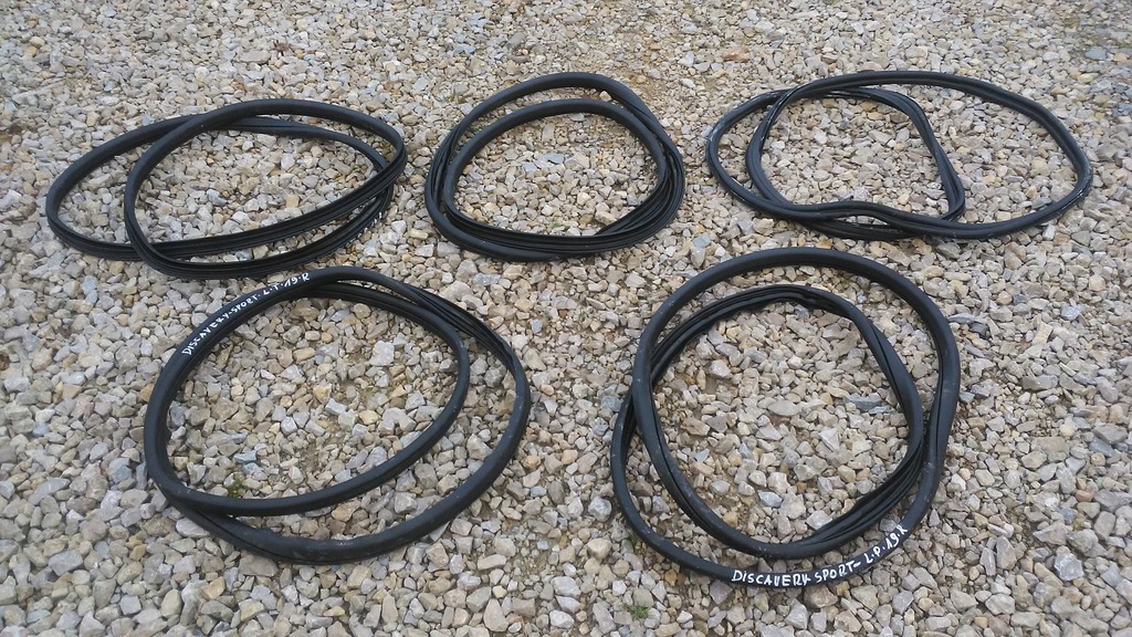 фото №1, Discovery sport прокладка кузовна двері 2019r!