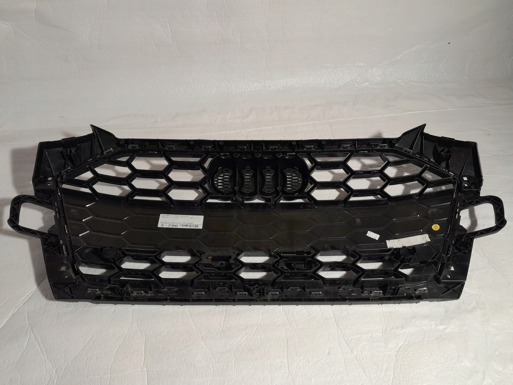 фото №7, Audi a4 b9 lift решётка радиатора решётка радиатора радиатора датчики pdc 8w0853651eb 8w0853651dt