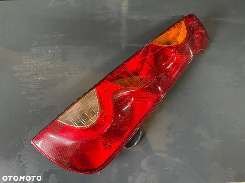 фото №1, Nissan note e11 2006 лампи задні