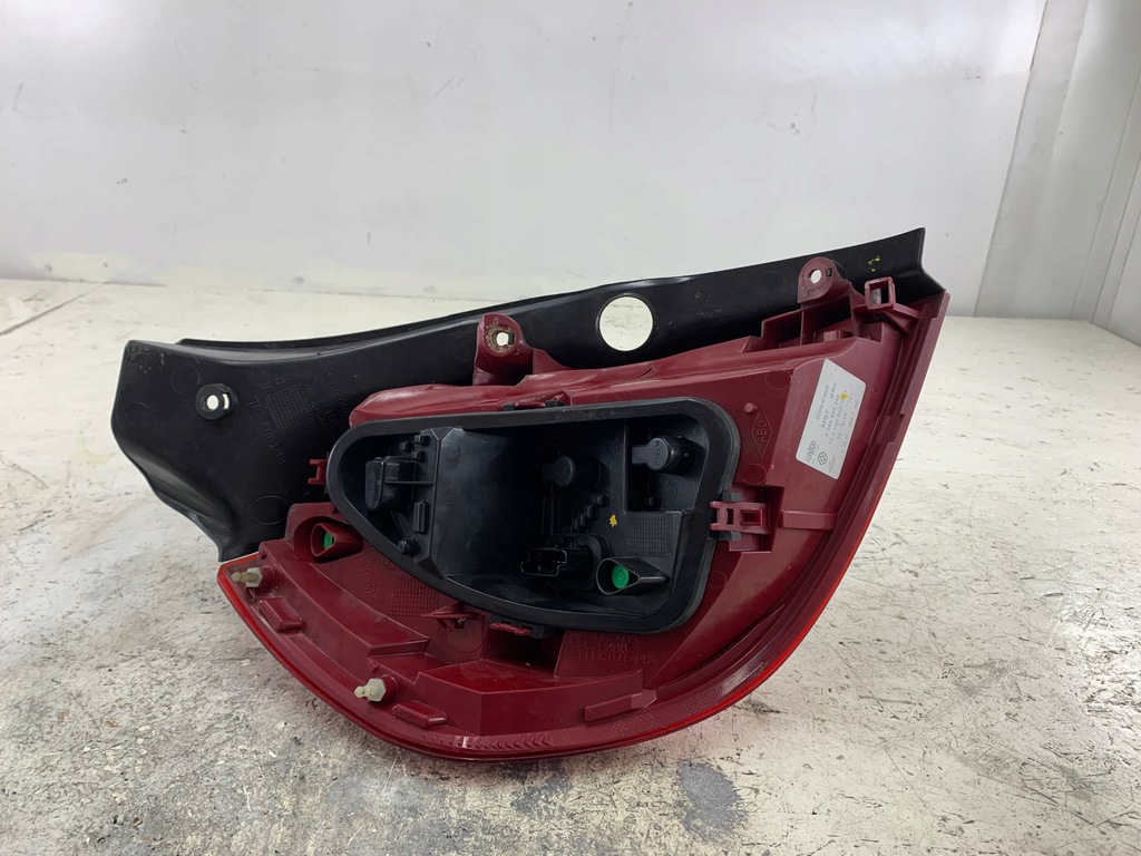 фото №4, Renault clio iii lift лампа правая задняя