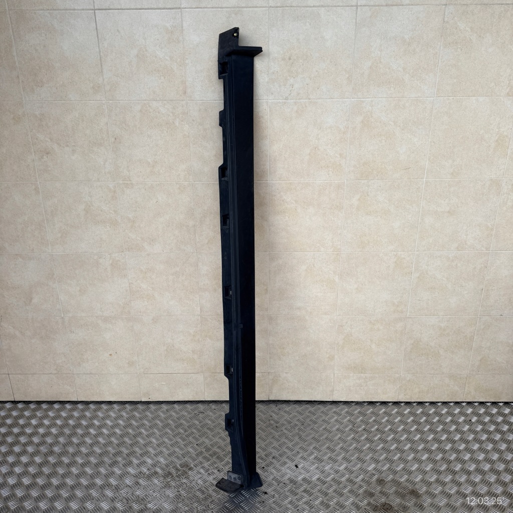 Купить Молдинг порог левая порог jaguar e-pace j9c3-10155-a-pia-03