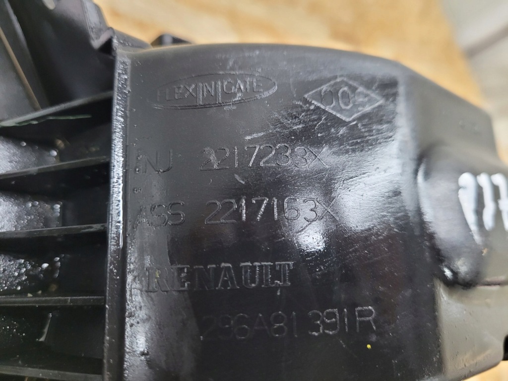 фото №13, Кришка заряджання renault zoe i lift 19-24