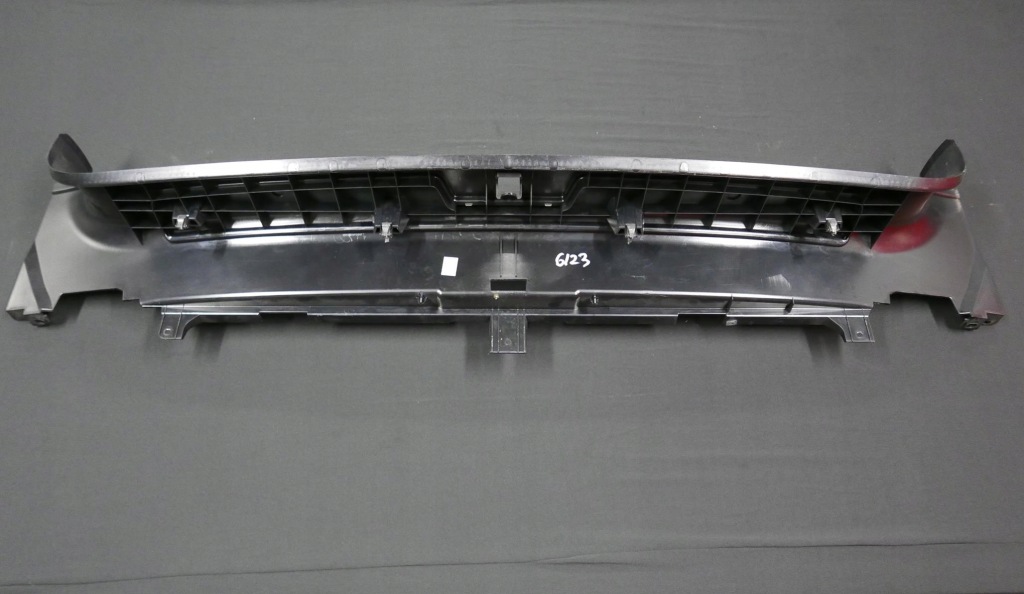 Bmw x6 f16 накладка корпус порог багажника 7314704 Оригинал