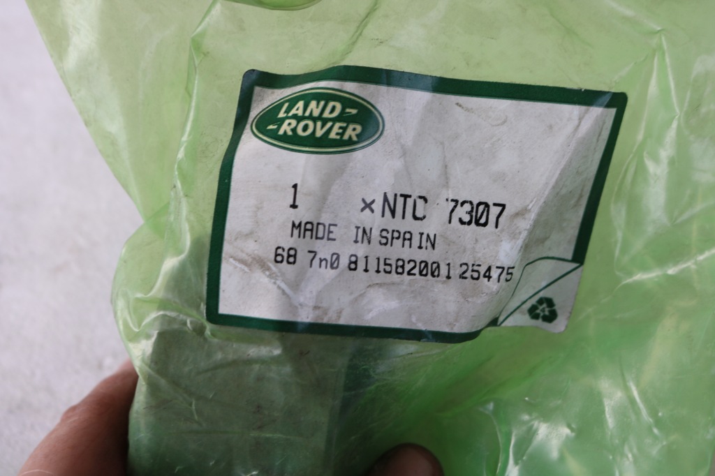 фото №3, Land rover defender i втулка рычага ntc7307 .