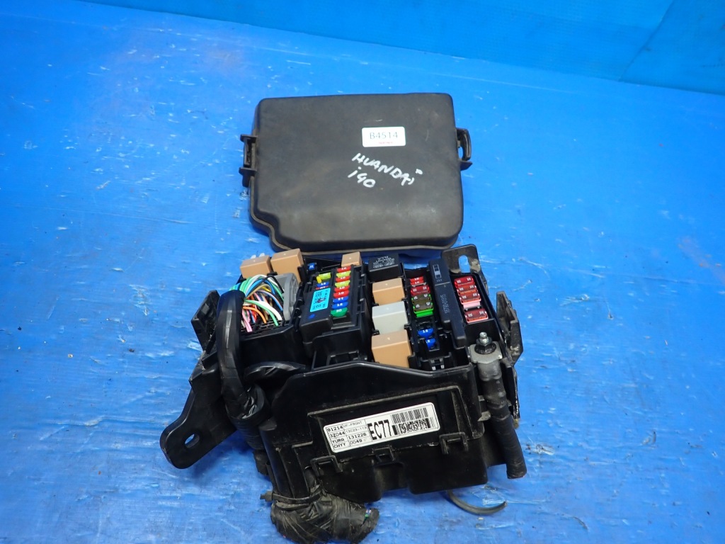 Szt коробка предохранителей hyundai i40 91951-3x140 Доставка