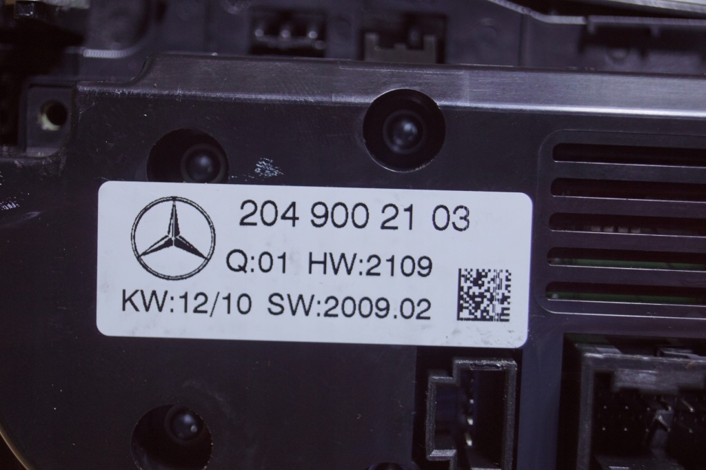 фото №10, Панель кондиціонера mercedes w204 2049002103