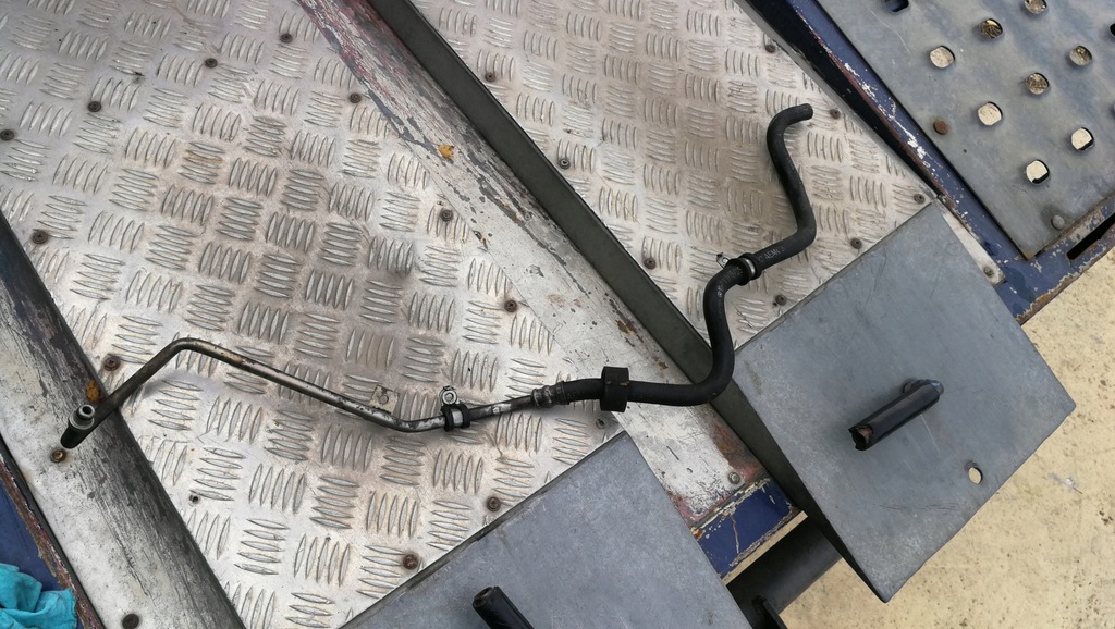 фото №1, Mercedes w211 3.5 4 matic шланг усилителя