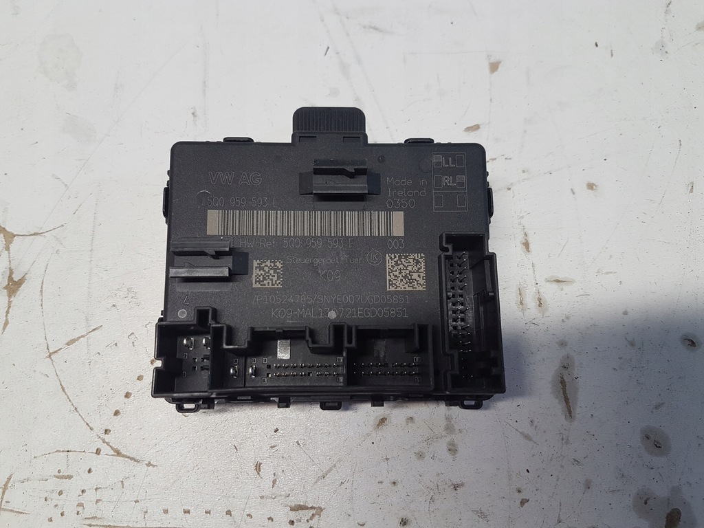 фото №1, Audi q3 83a модуль двері 5q0959593l