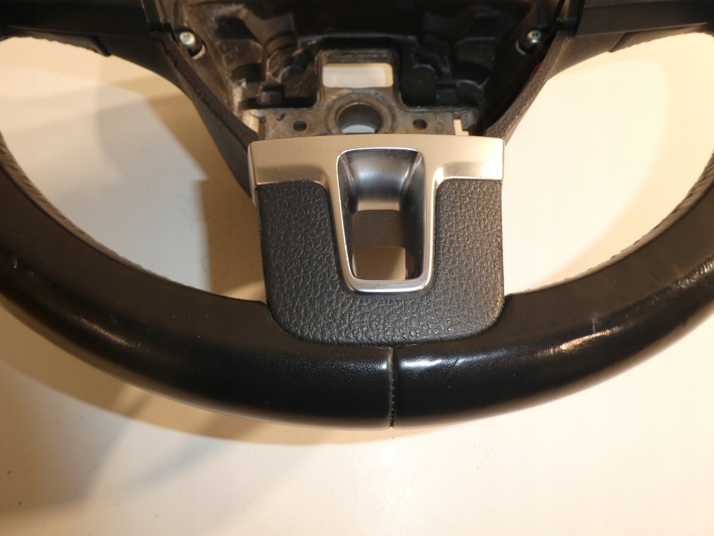 фото №6, Воздуховод кожаный vw golf vi jetta touran