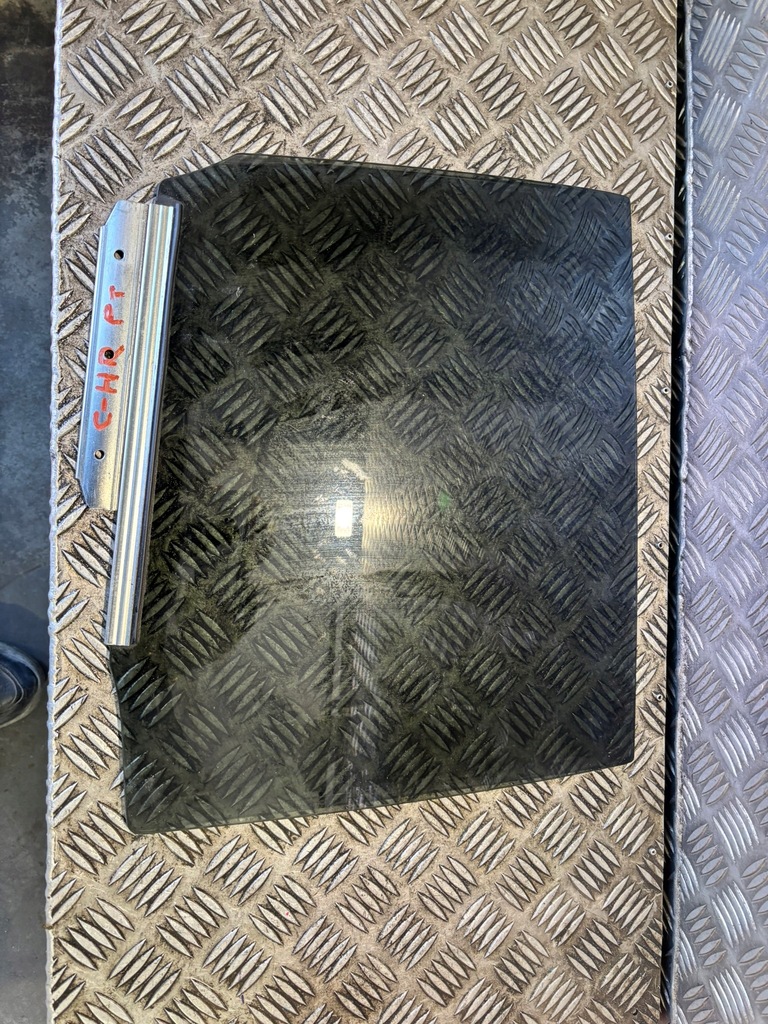 фото №1, Скло бічна правий задня chr