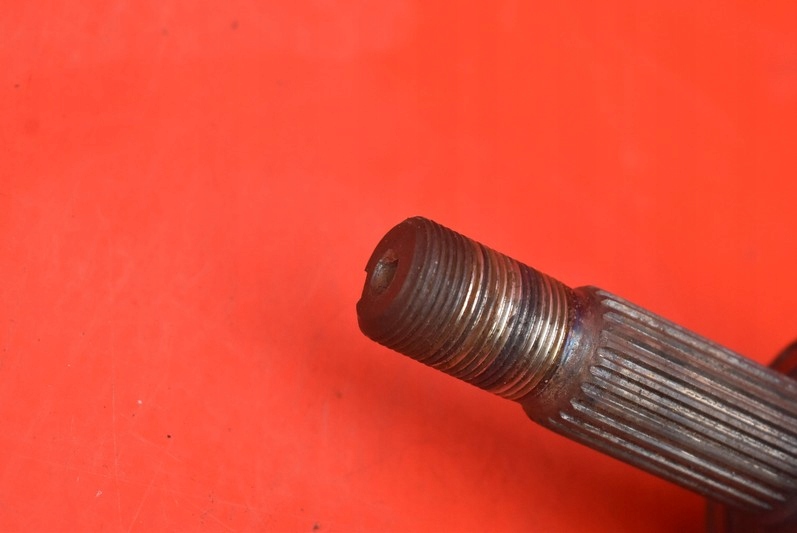 фото №8, Приводной вал правая перед механическая коробка передач toyota yaris verso 1.3 vvt-i 86 km 99-06