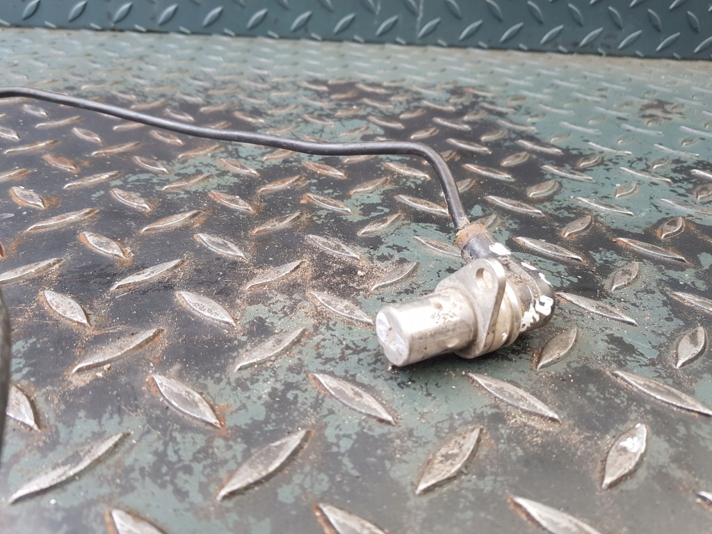 Датчик положення вала колінчастого 1 713 007 bmw e30 320i 325i 325e Зі Шроту