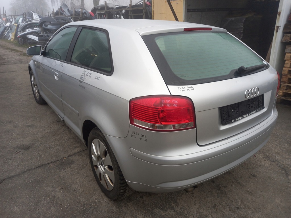 фото №12, Audi a3 8p крыло правый перед передний ly7w