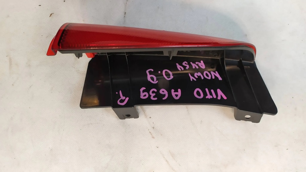 фото №7, Відбивач лампа правий задня nowa mercedes vito viano w639