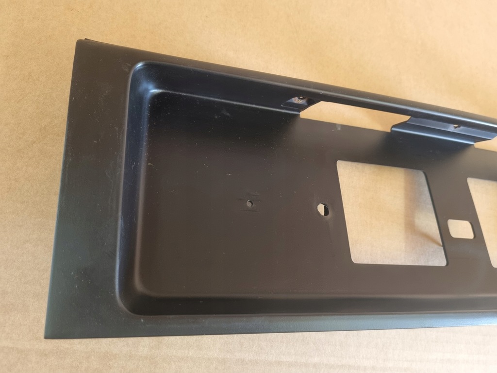 фото №12, Накладка крышки задняя vw vento 91-98r 1h5853481b oryg.