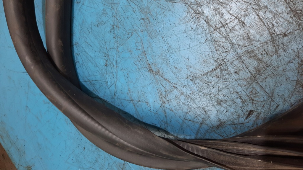 фото №4, Прокладка дверь правый перед volvo v60 s60 10-18r