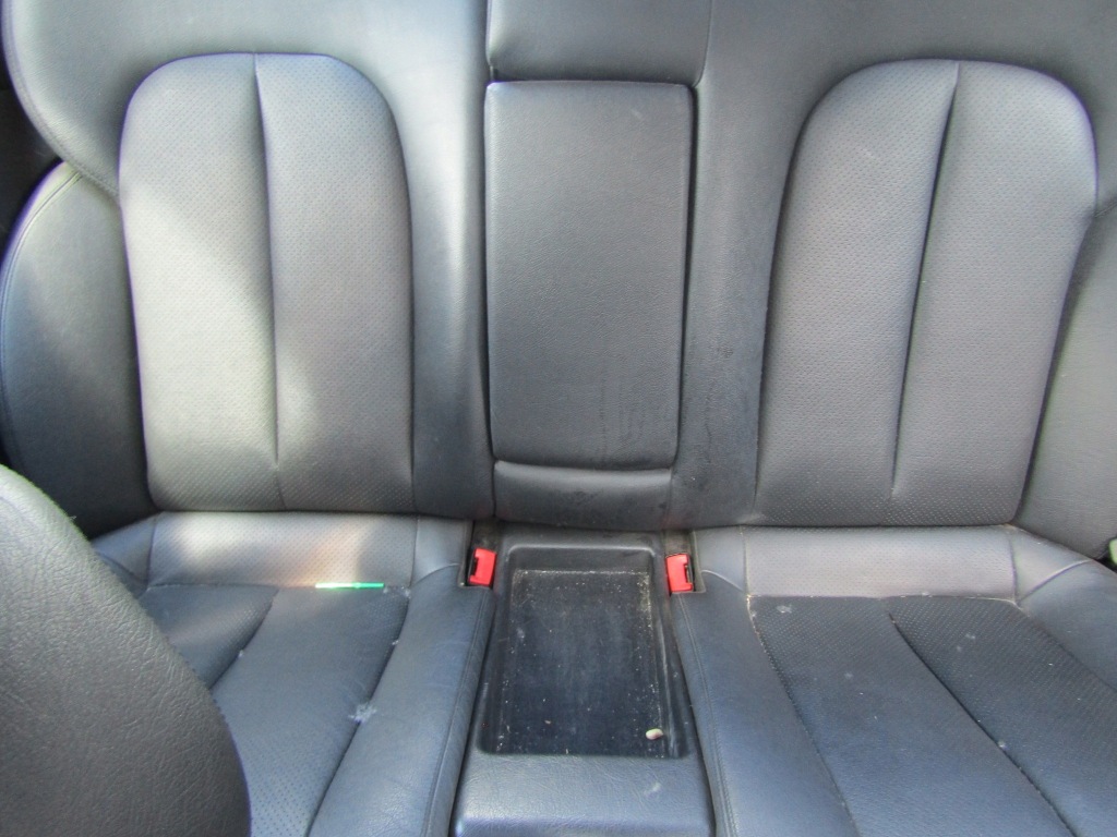 Mercedes w208 clk lift сидіння лівий правий заднє сидіння задня оббивка двері шкіра Зі Шроту