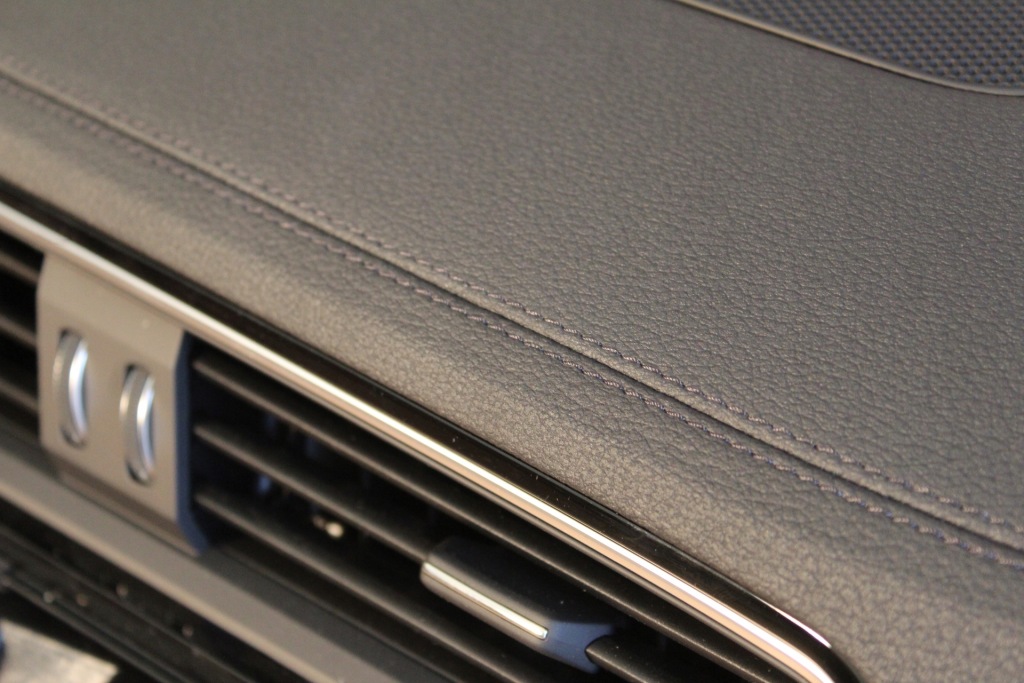 фото №6, Консоль приборная панель приборная панель оригинал audi e-tron 55