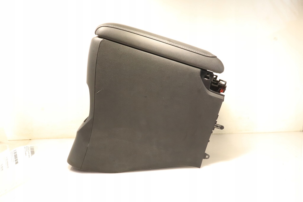 фото №1, Подлокотник lexus lbx