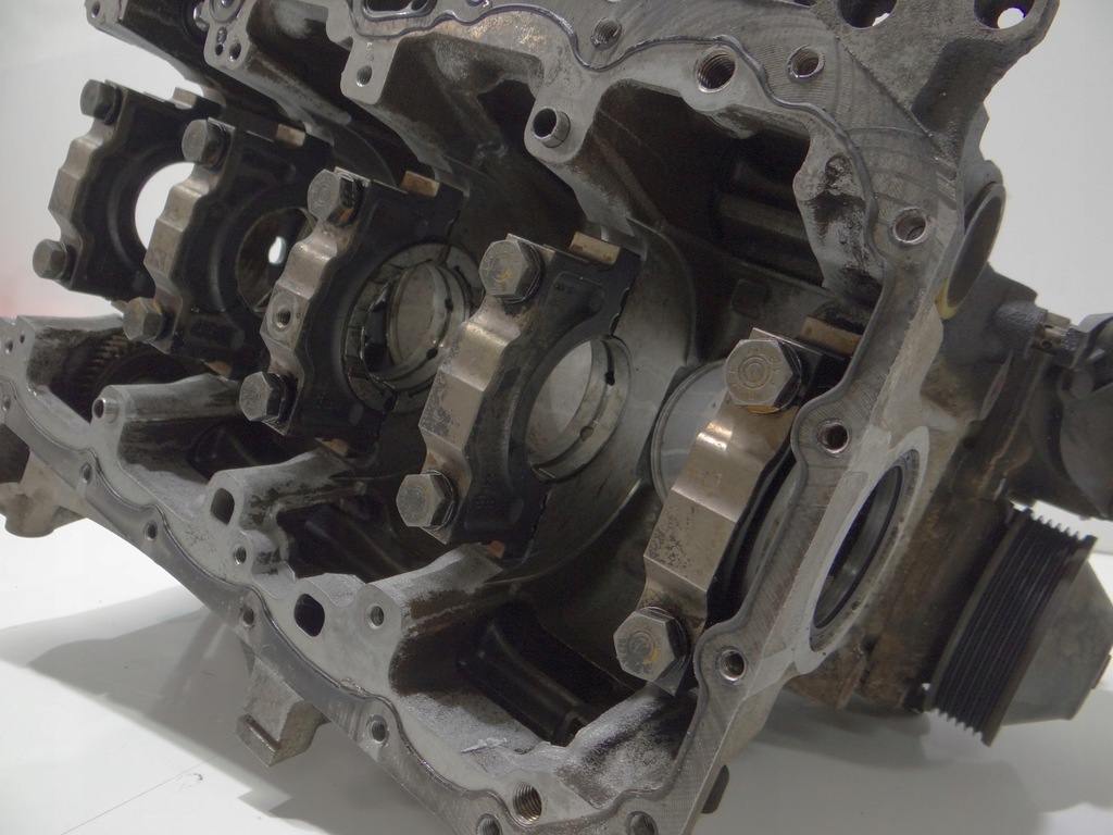 фото №11, Блок двигателя bmw f10 2.0 d 7810596 n47