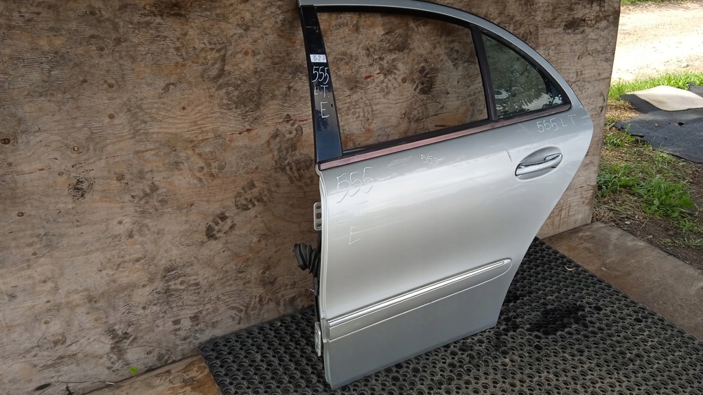 фото №3, Mercedes w211 sedan двері задня лівий c744
