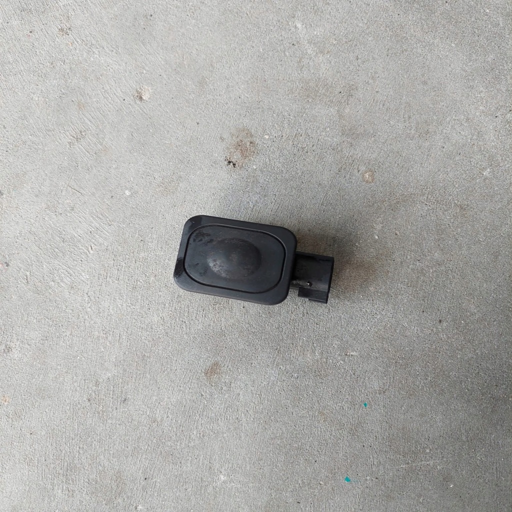 фото №1, Ford mondeo mk5 fusion кнопка вимикач кришки