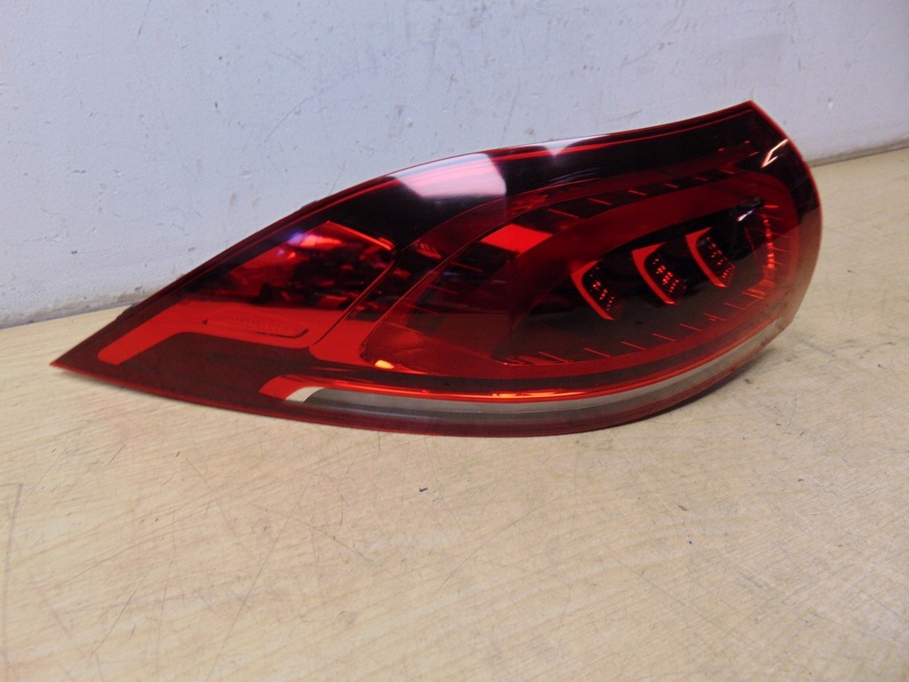 фото №1, Лампа левая задняя mercedes gle w167 a1679063104 europa