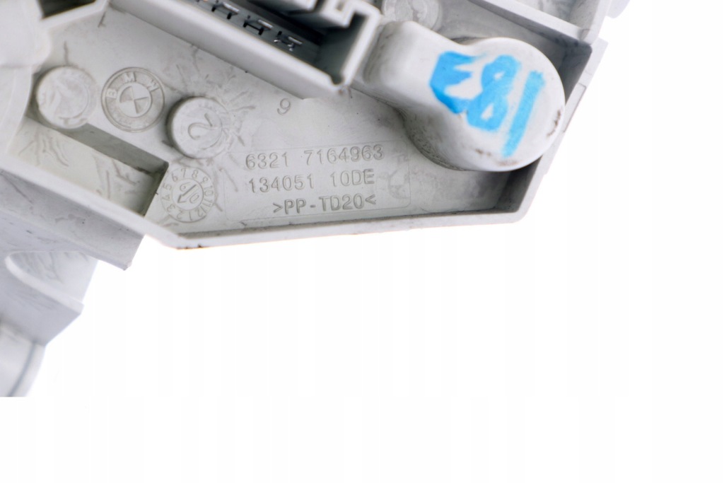 Bmw e81 e87 lci вкладыш лампочка лампы левый задний  7164963 Цена