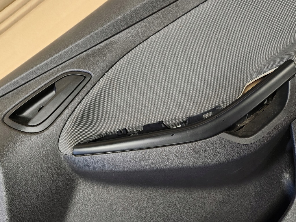 фото №2, Оббивка двері ford focus iii перед oryg.