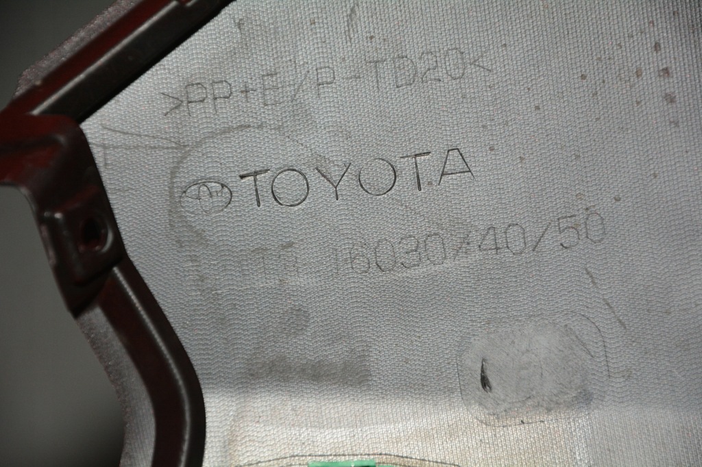 Уголок бампера левая перед corolla cross 22-2025r 3t3 Недорого