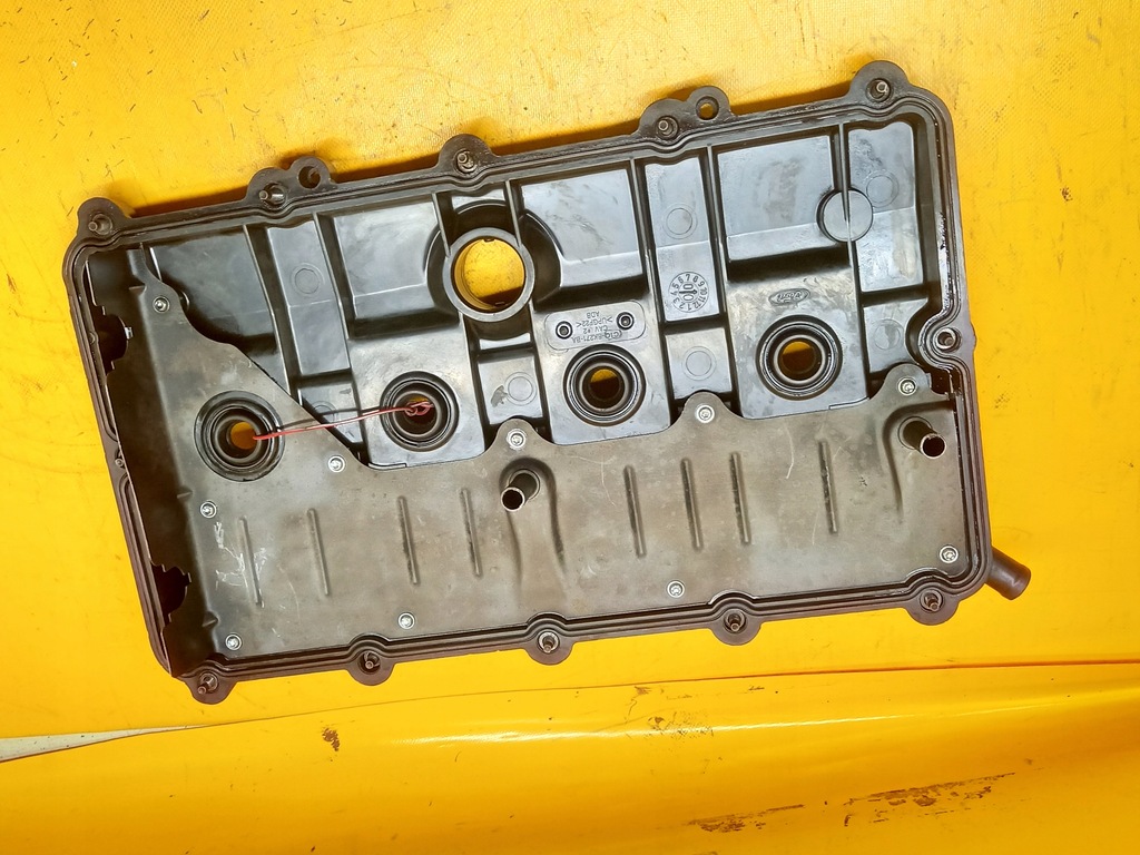 фото №8, Кришка клапанів mondeo mk3 2,0tddi 1c1q6k271ba