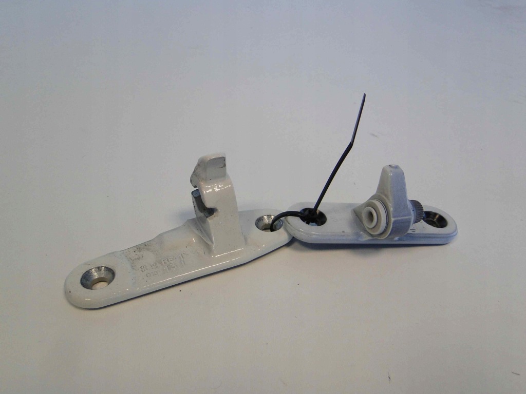 фото №3, Mercedes gla x156 156 петля дверь правое передние