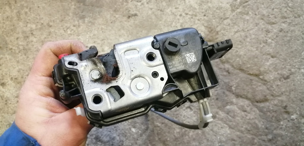 фото №6, Citroen c4 cactus замок дверь левый задний 6 pin 016904