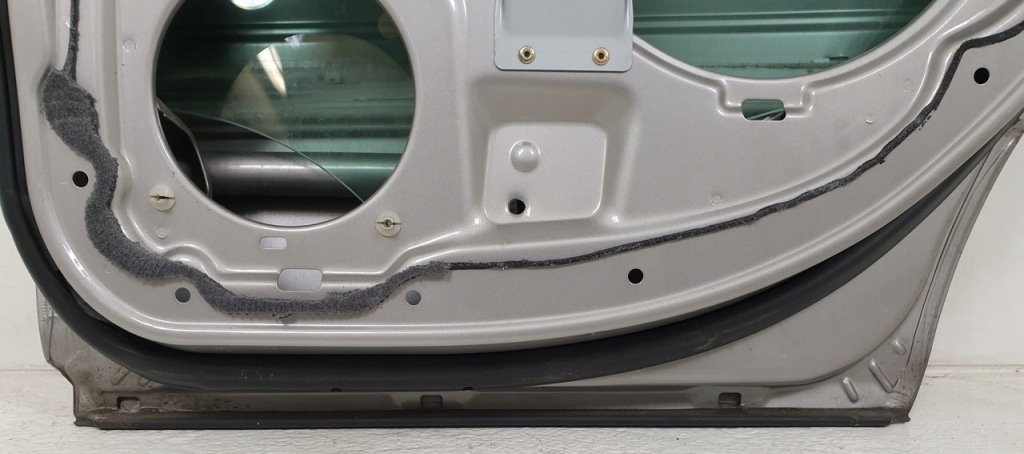 фото №4, Двері правий задня 723 mercedes w203 sedan