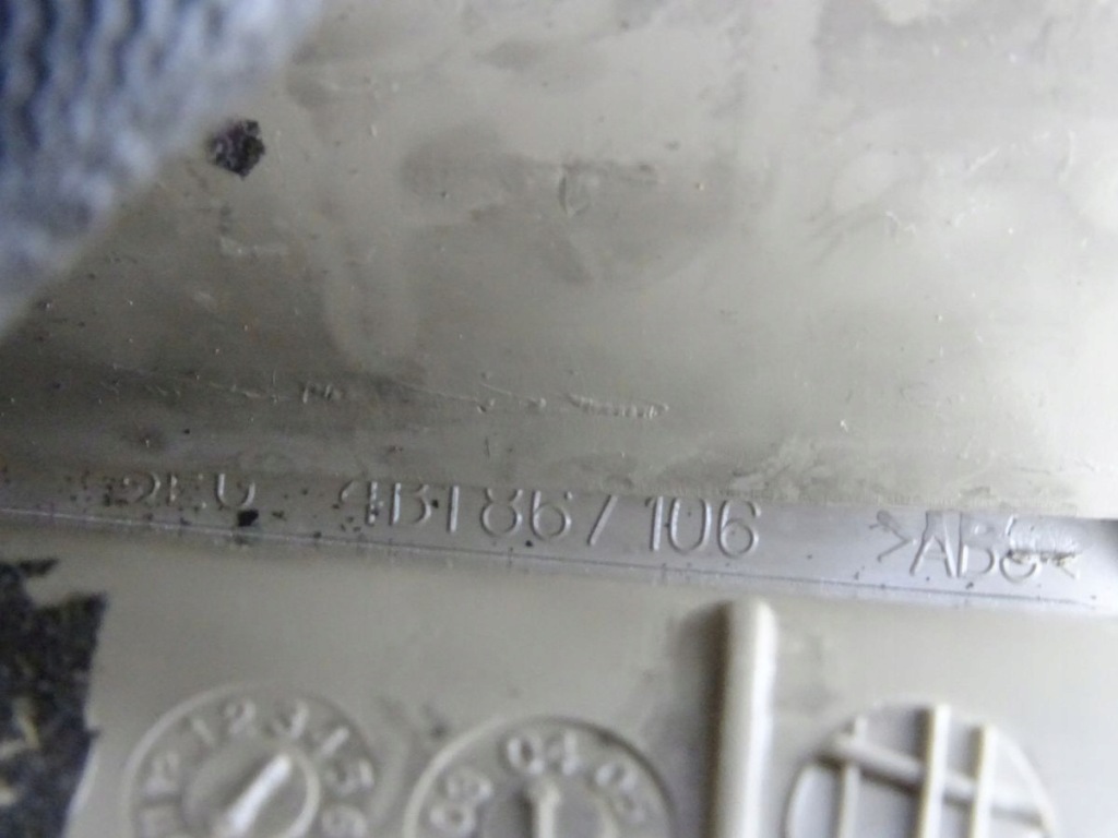 фото №3, Audi a6 c5 97-04 бардачок двері правий перед