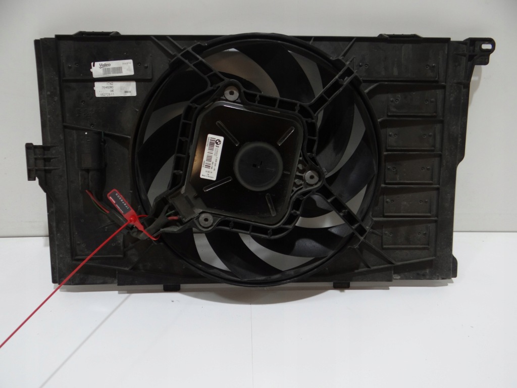 Купить Вентилятор радиатора bmw i3 7639220