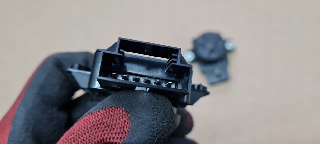 фото №7, Sq5 80a q5 переключатель reguracji сиденье 8e0959777a a4 b9 8w q5 a6 q7