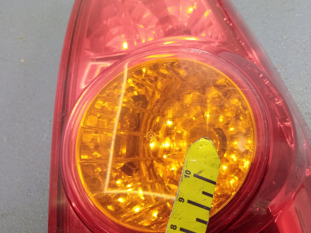 фото №8, Mitsubishi space star i lift лампа задня права