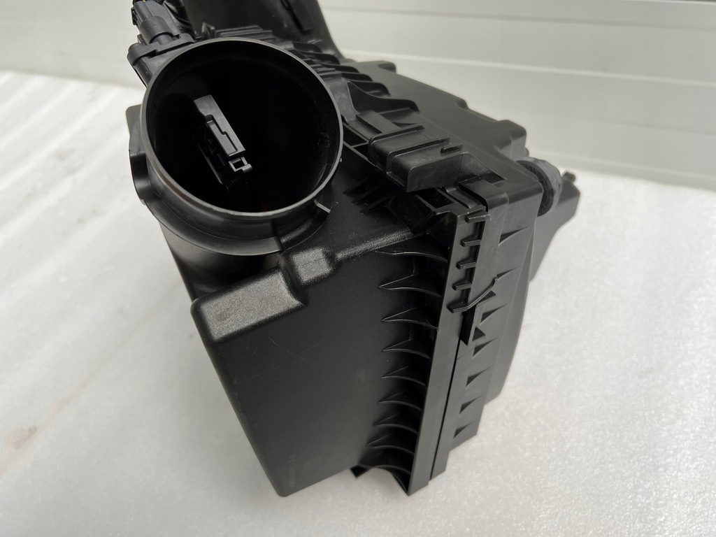 фото №9, Корпус фільтра повітря ford ds739643ka