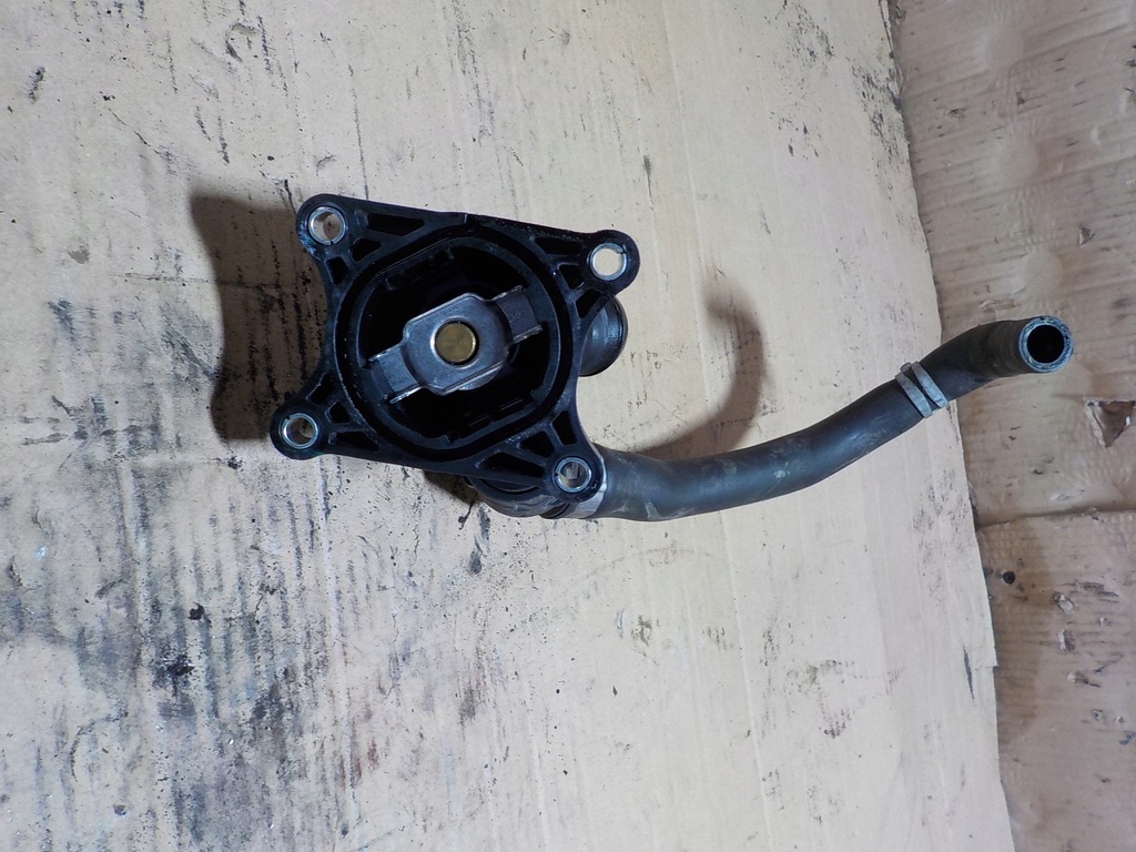 фото №5, Volvo v40 термостат корпус 31293767 2.0 дизель