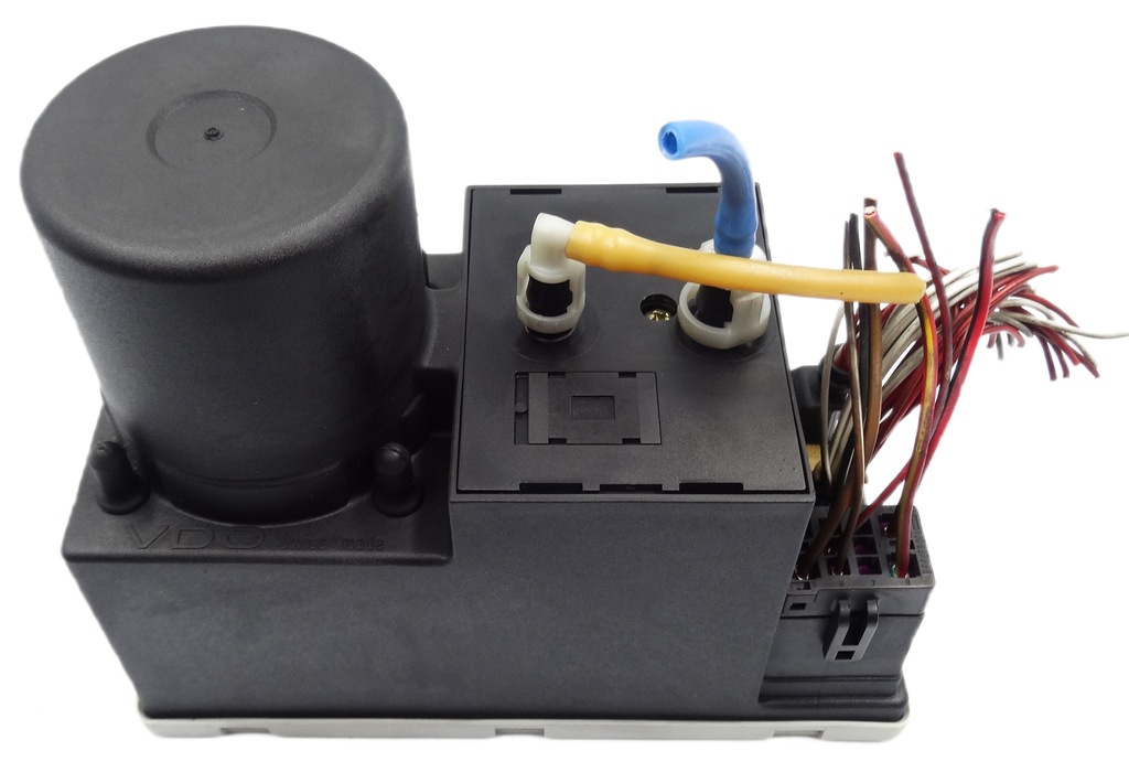 фото №1, Audi a4 a3 помпа центрального замка 8l0862257l разъёмы