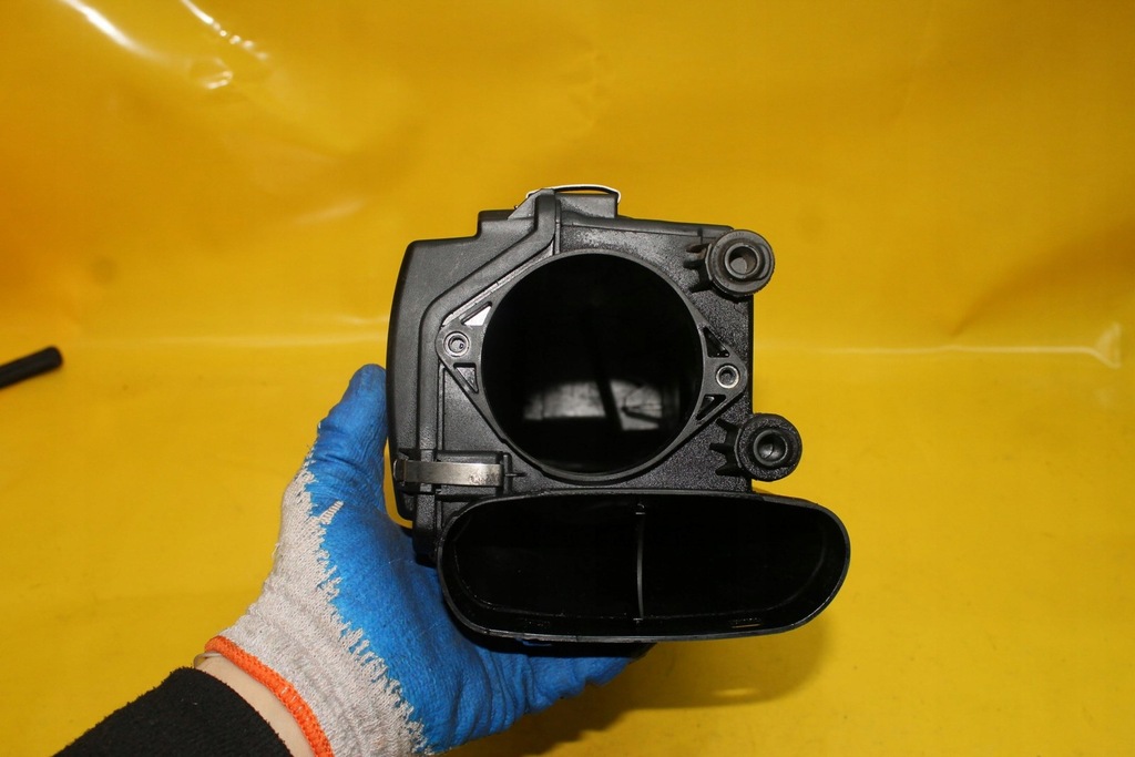 фото №6, Корпус фільтра повітря mercedes w211 a6460901001