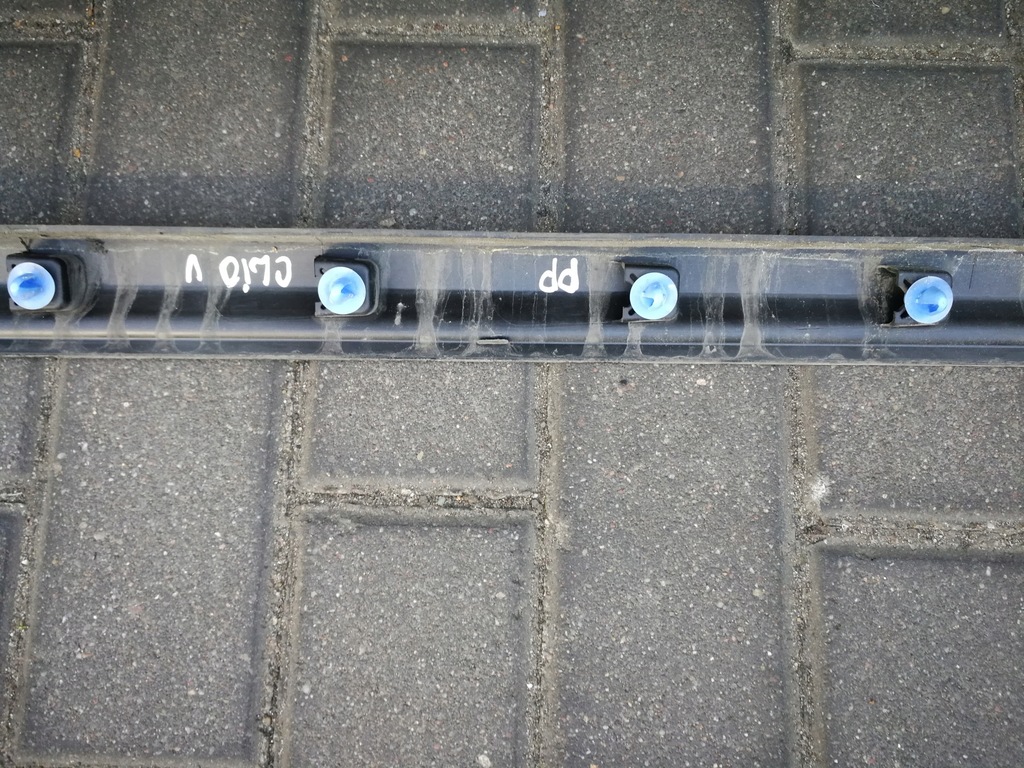 фото №5, Молдинг дверь нижняя правая renault clio v