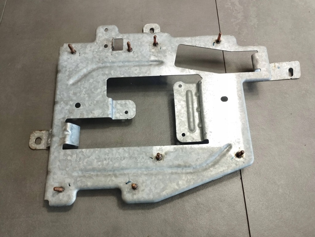 Купить Mercedes ml w164 кронштейн центральный блок a1648201714