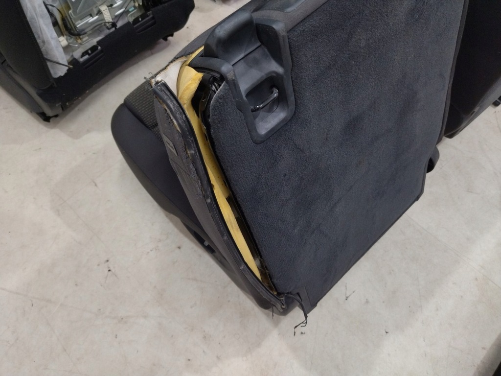 фото №12, Обивка 6 местная сиденья заднее сиденье материал 6 человек audi q7 4l 2005-2014r